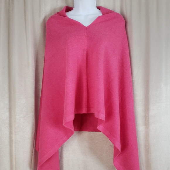 Accessories - NWOT Nepal handmade pink cashmere wool blend poncho wrap scarf One Size